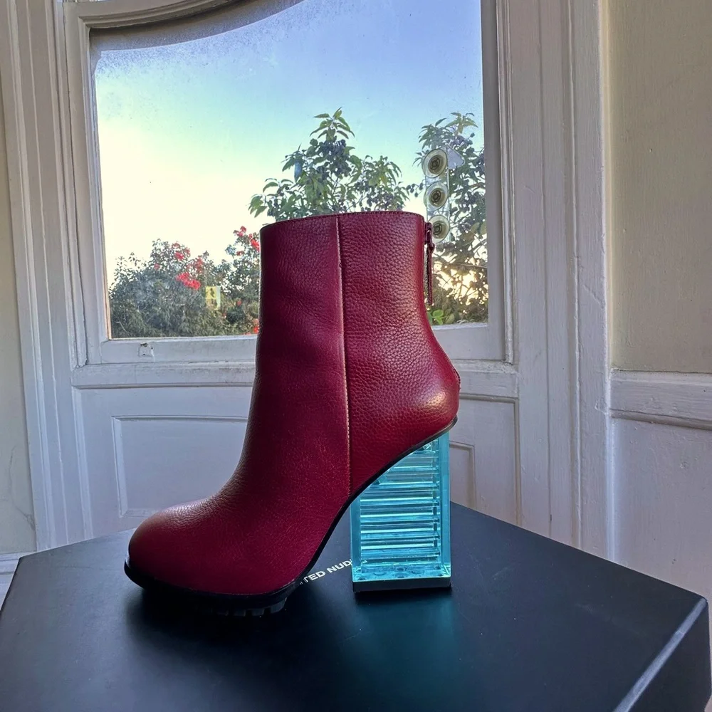 Unique UN Hi Rise Bootie Hi. Bloodstone Color - Picture 5 of 5